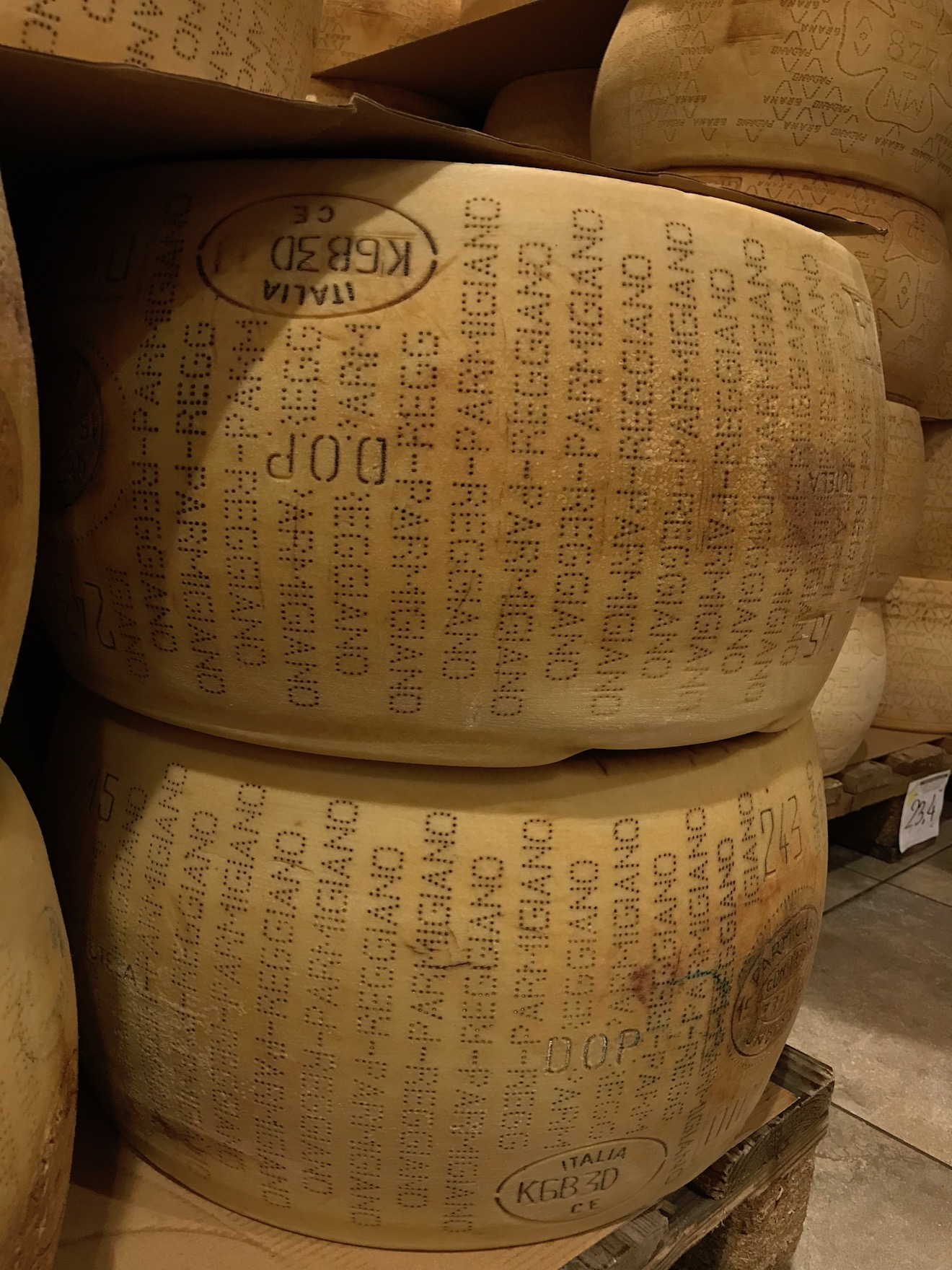 forme parmigiano reggiano