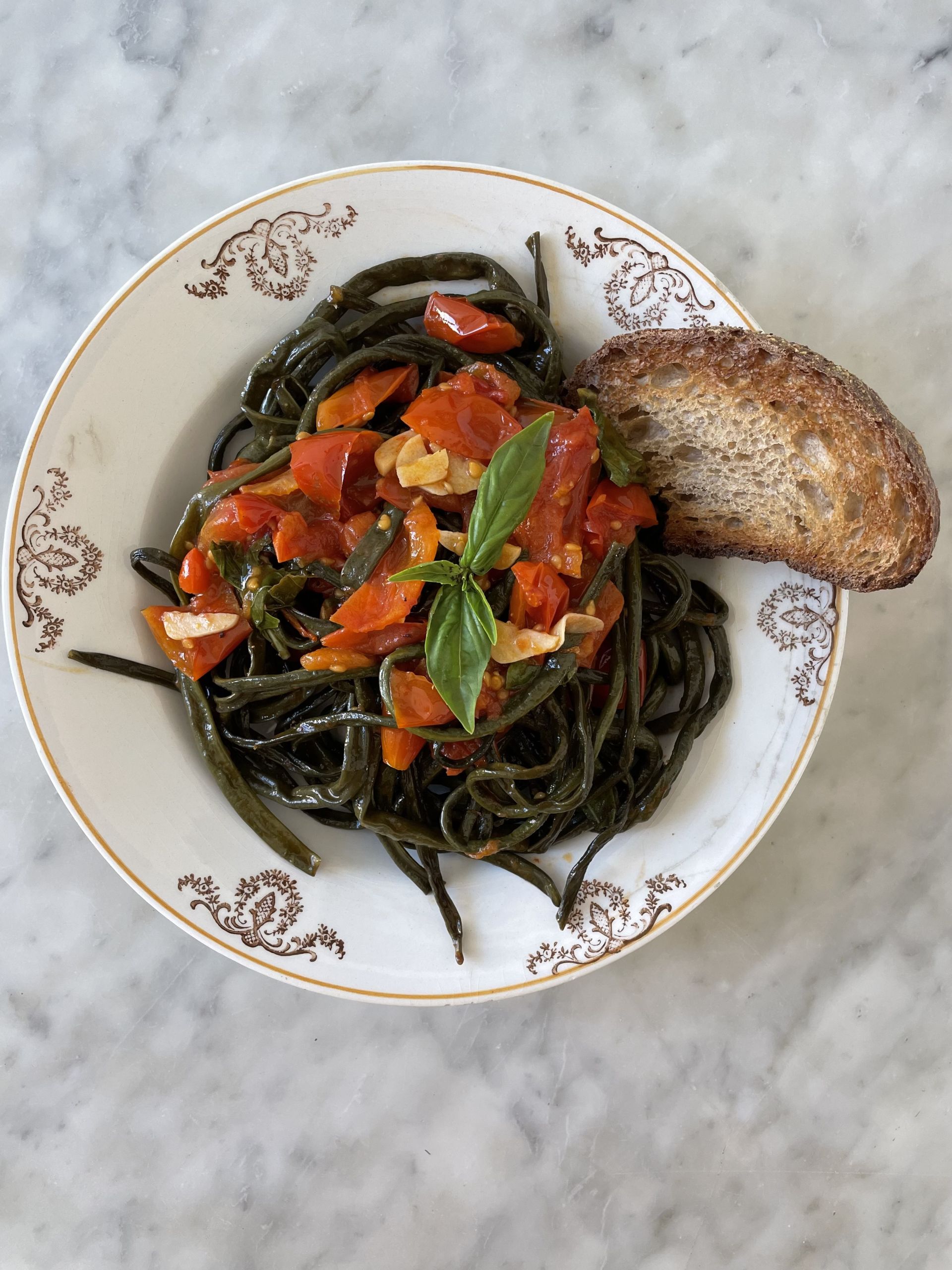 ricetta toscana delle stringhe in umido